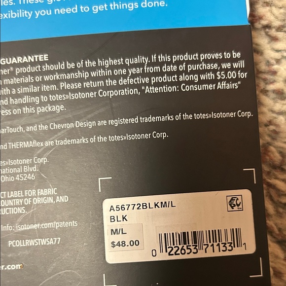 New Isotoner Signature Active Knit Gloves - Black and Gray - Picture 7 of 7